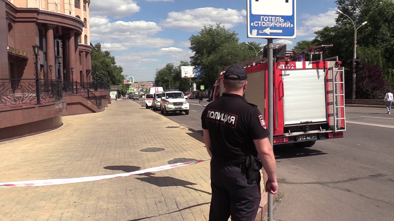 Правоохранители проводят обследование помещений комплекса «Столичный» на наличие взрывоопасных предметов (видео)