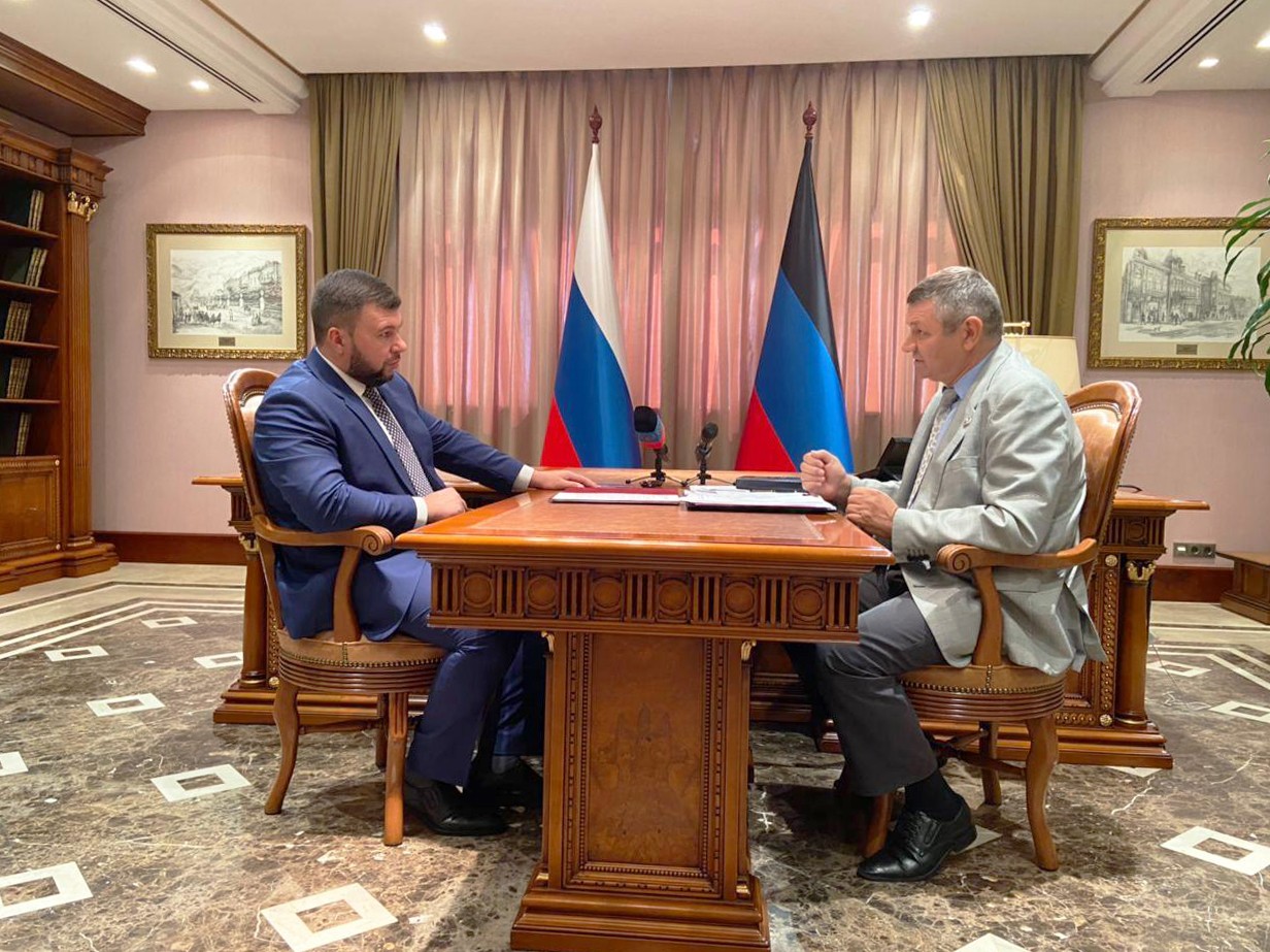 Денис Пушилин обсудил с министром образования ряд важных вопросов