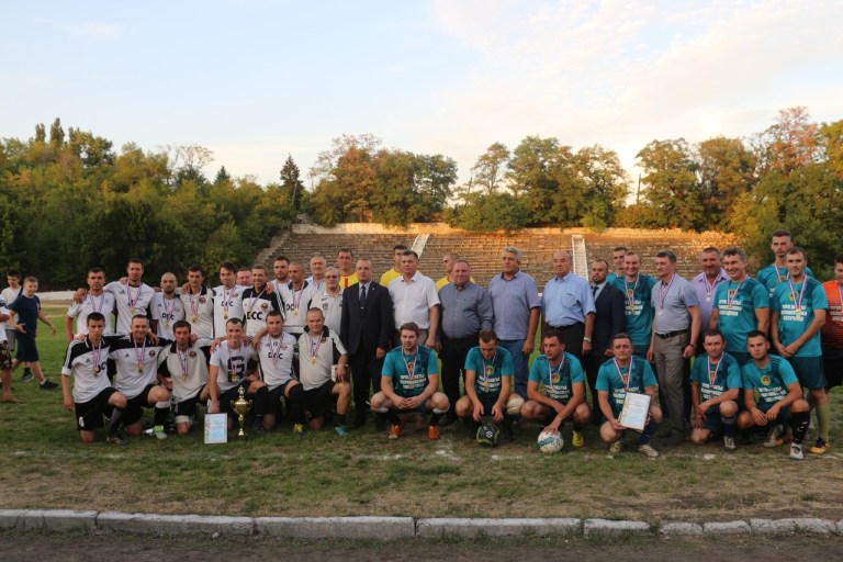 В Макеевке прошел финал 11-го розыгрыша переходящего Кубка по футболу