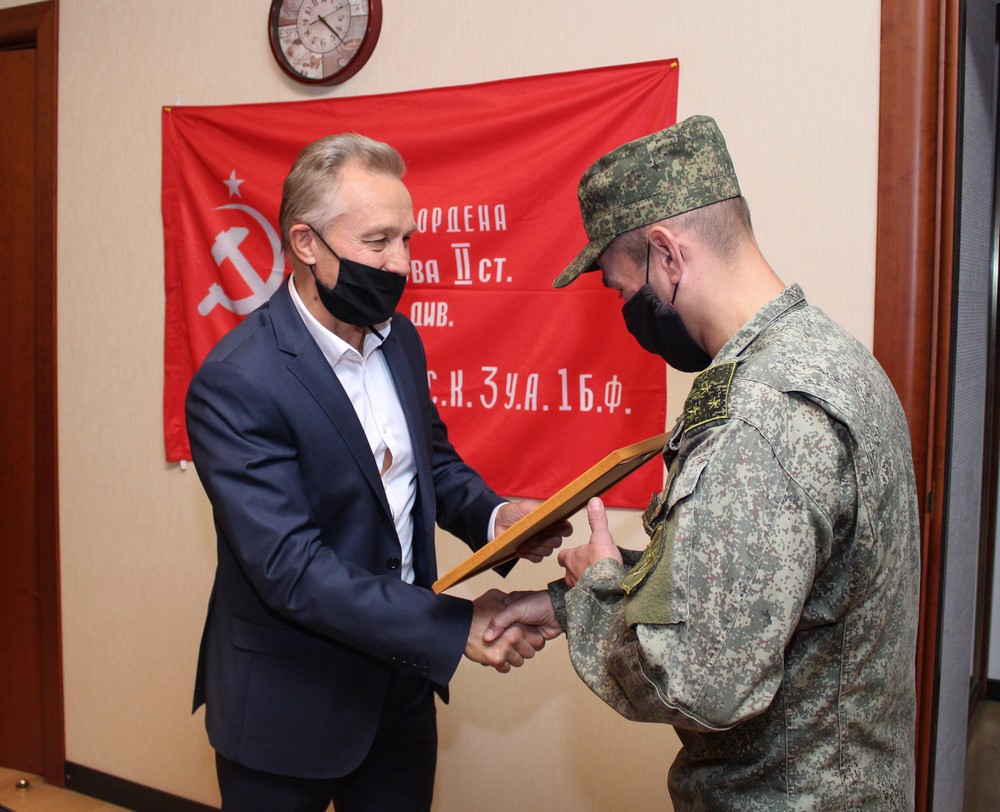 📸Министр молодежи, спорта и туризма ДНР встретился с победителями «Гонки героев — 2020»