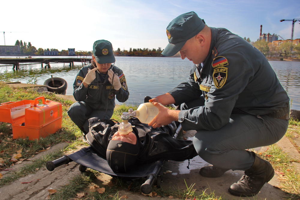 📸📹В Донецке прошло учебное занятие по спасению людей на водных объектах – МЧС ДНР