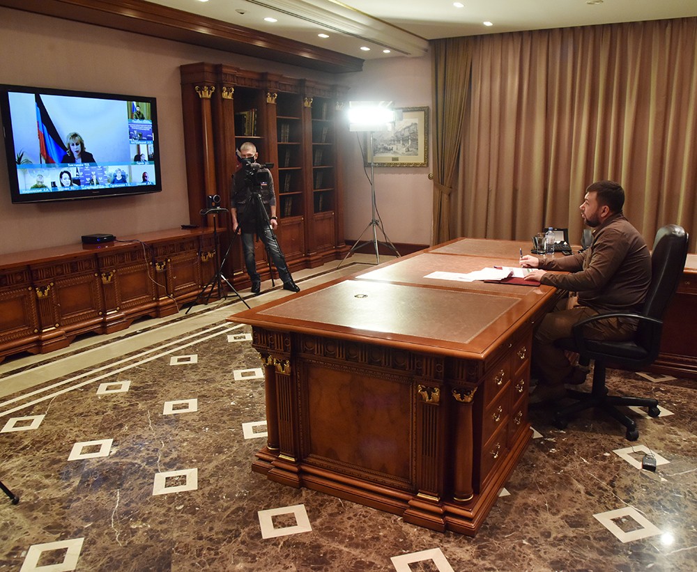 📹 Глава Республики дал распоряжение ускорить выдачу удостоверений УБД