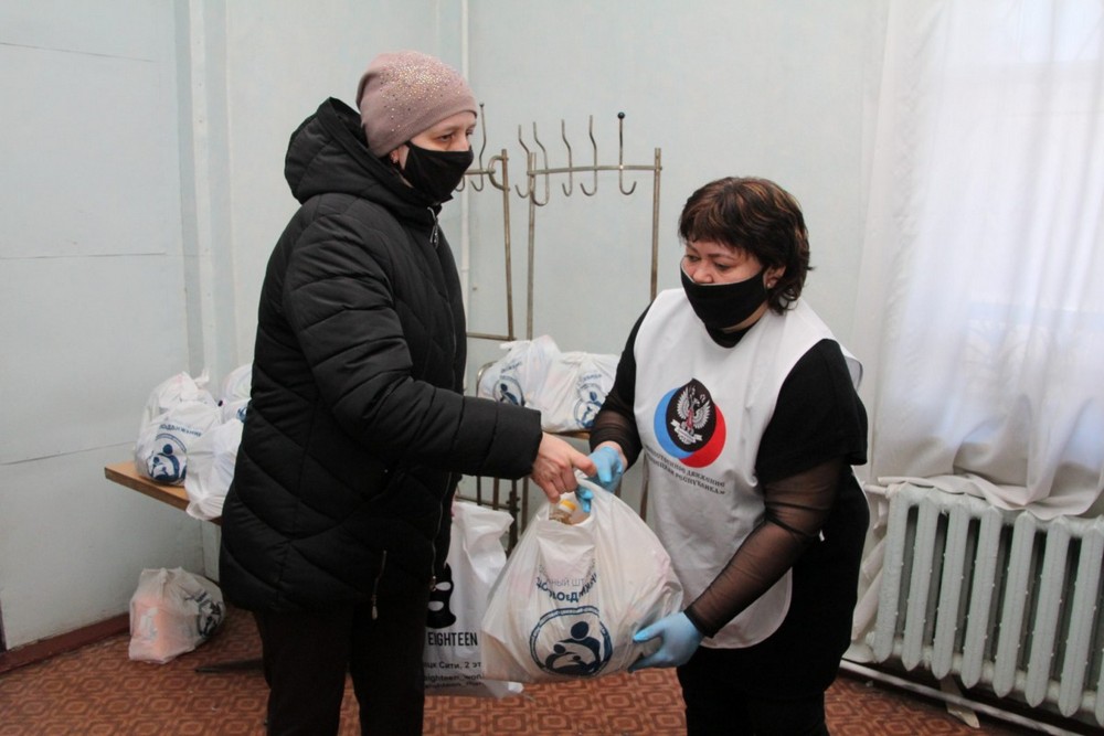 📸Общественники оказали помощь детям-инвалидам из прифронтового поселка