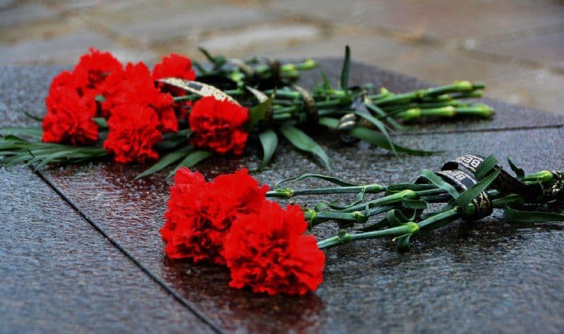 📸 В Республике прошли акции ко Дню неизвестного солдата