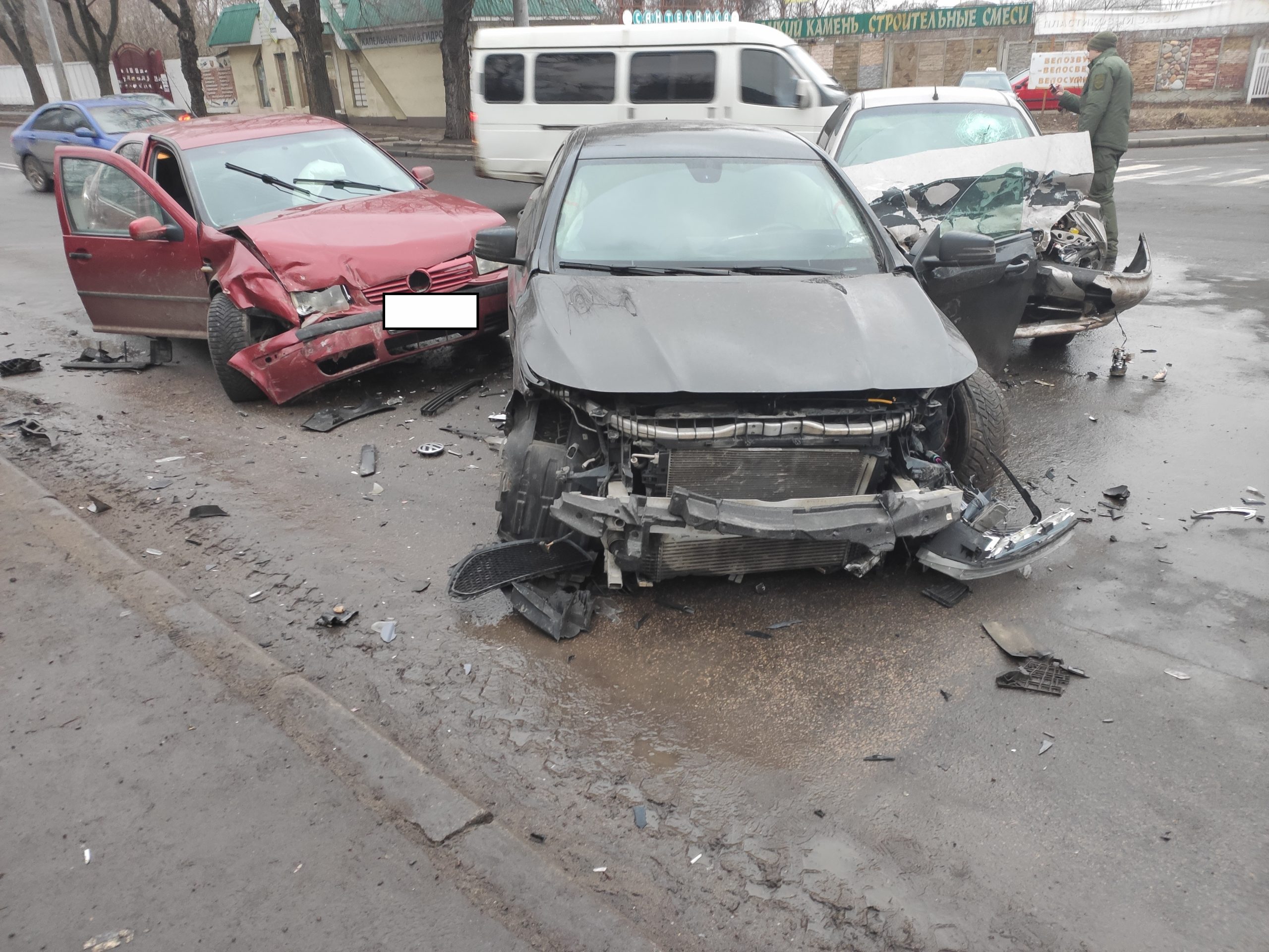 📸 За сутки в Донецке произошло три ДТП с пострадавшими