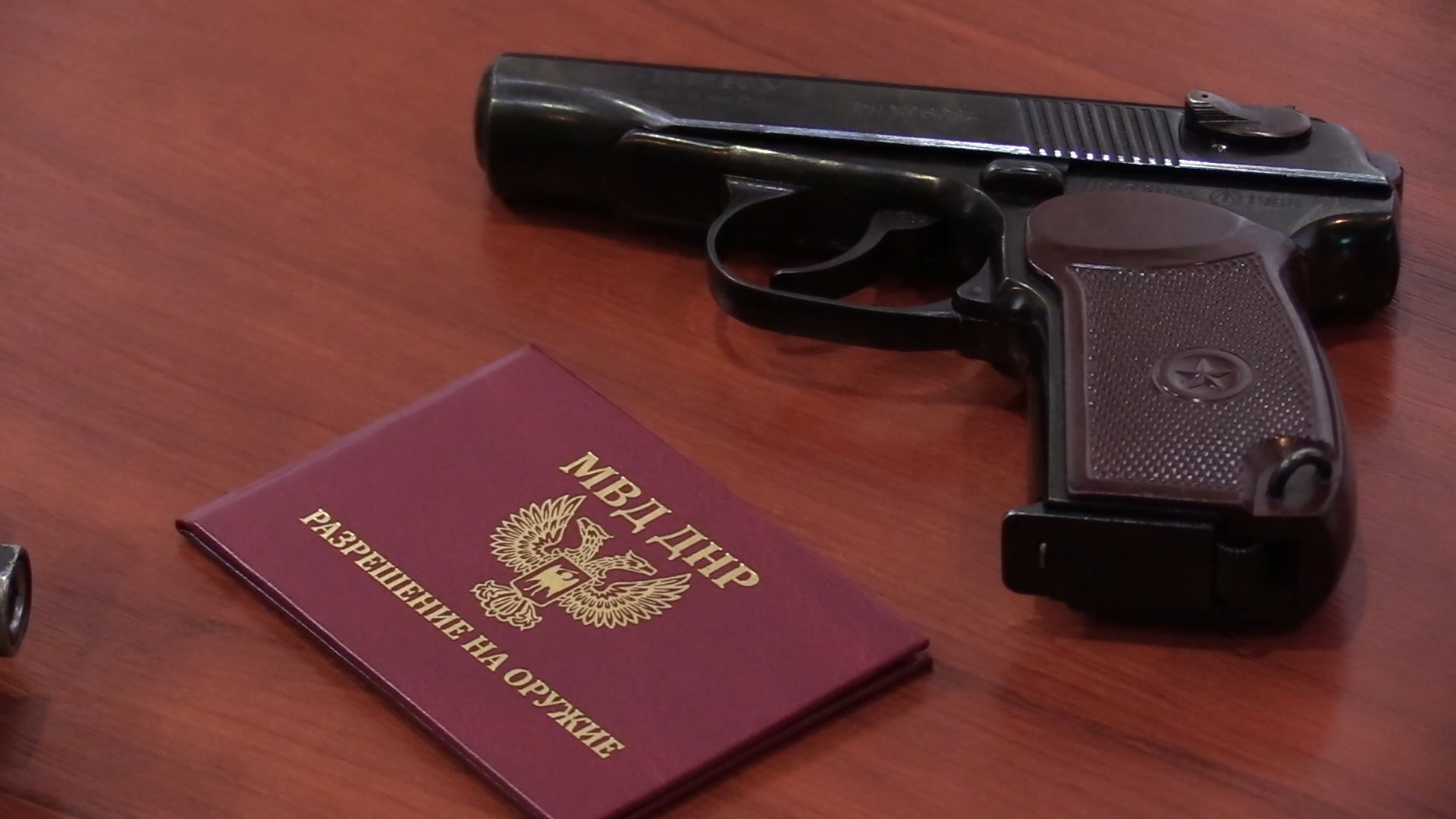 📹В МВД ДНР сообщили о продлении срока регистрации оружия