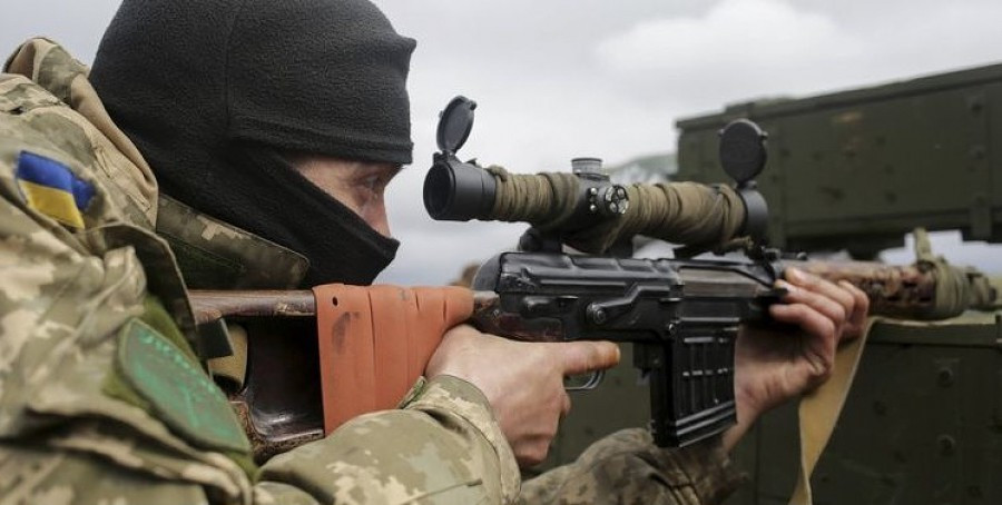 DPR Internal Affairs Ministry officer killed in a sniper attack