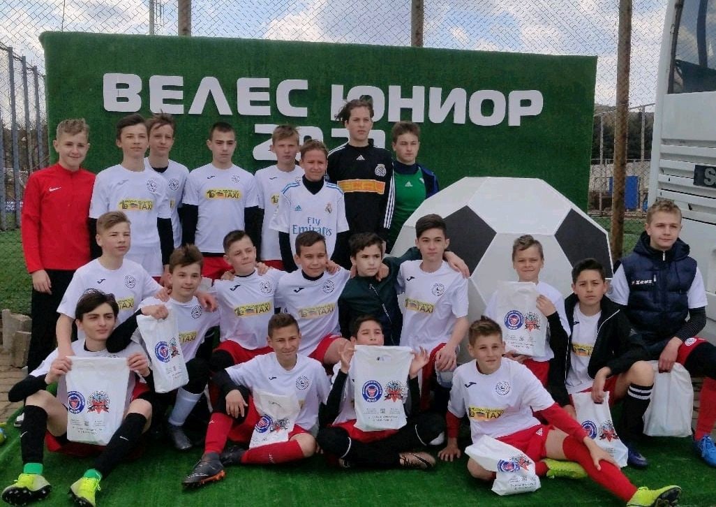 В Донецке началось детско-юношеское первенство ДНР по футболу «Велес юниор − 2021»