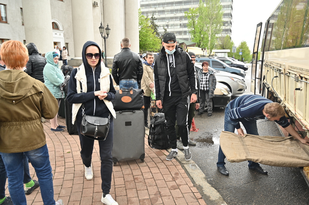 Донецкая муздрама примет участие в двух масштабных фестивалях в России