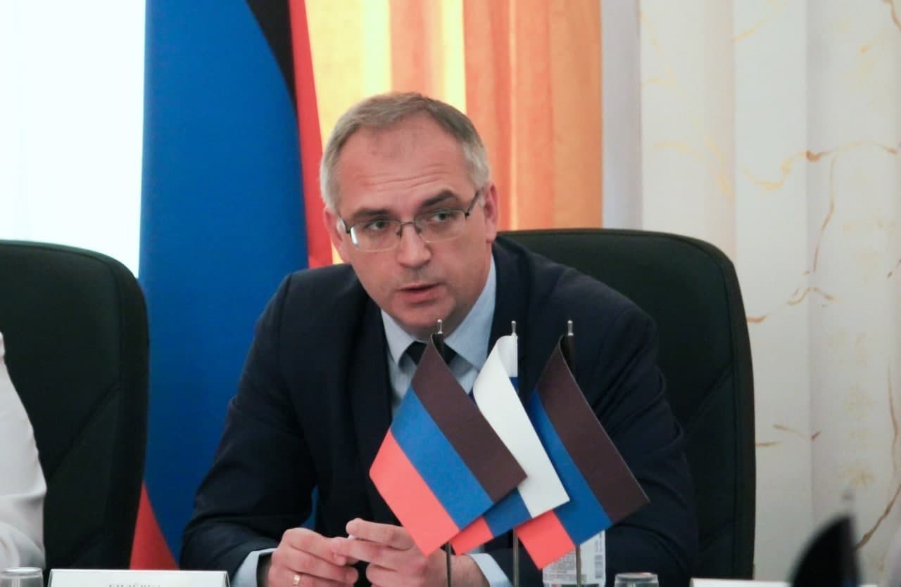 📸 Владимир Бидёвка встретился с депутатами Молодёжного парламента ДНР