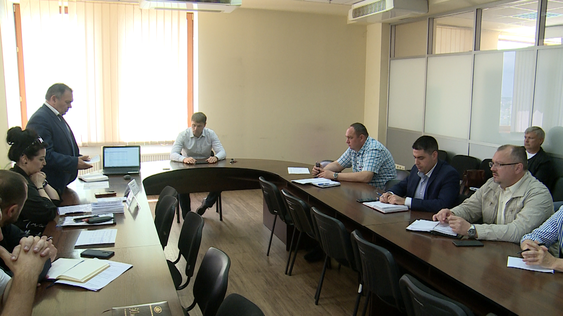 📹В Донецке обсудили вопросы повышения системы управления в строительной отрасли