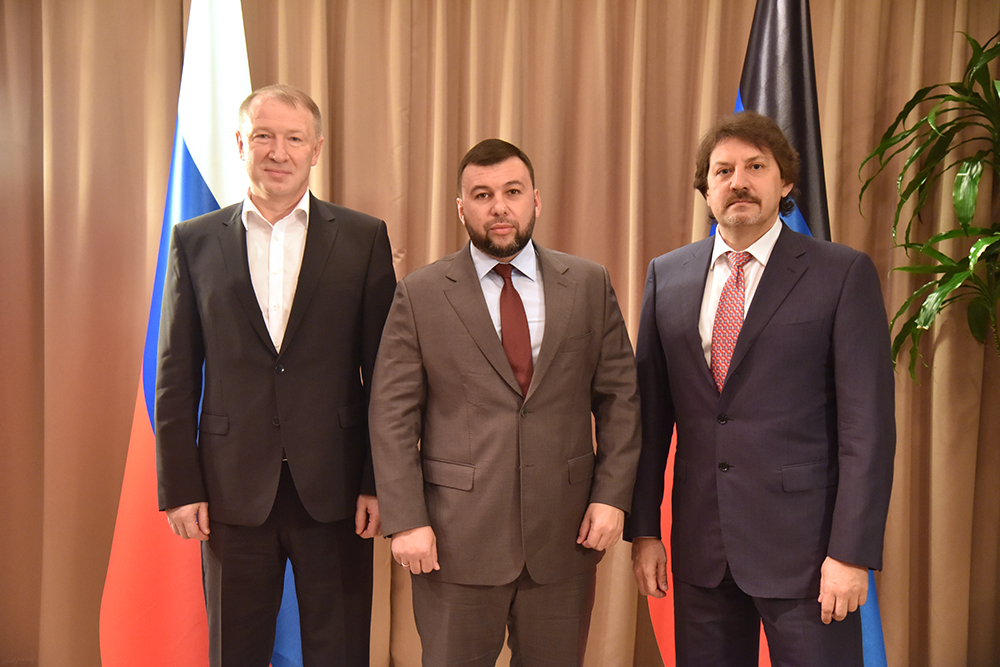 📸Глава ДНР встретился с новым инвестором ЗАО «Внешторгсервис» Евгением Юрченко