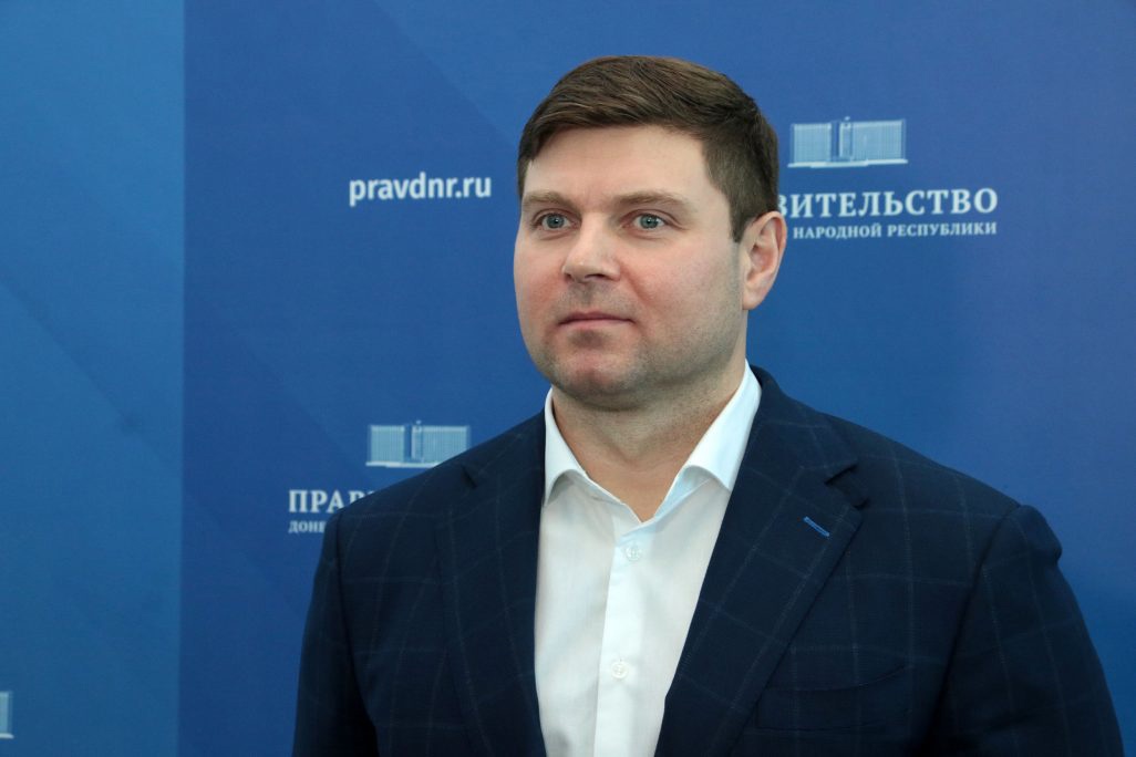 Выпускники школ ДНР впервые сдают ЕГЭ на территории Республики