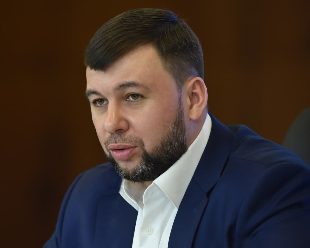 Необходимо в кратчайшее время решить вопрос с задержками зарплат на предприятиях – Денис Пушилин