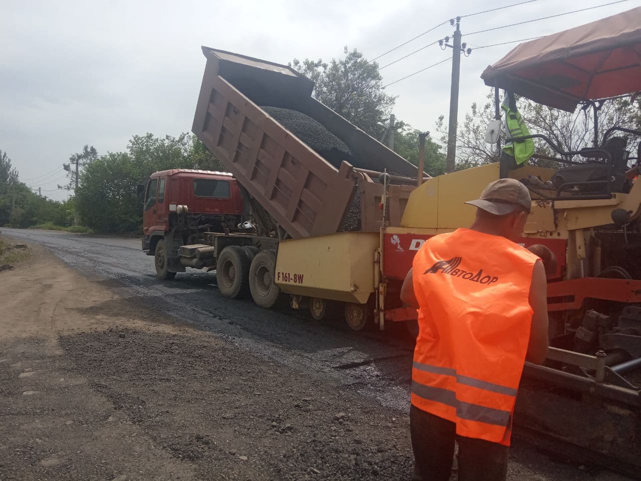 📹 Восстановление дороги в Ясиноватой проводится силами «Автодора»