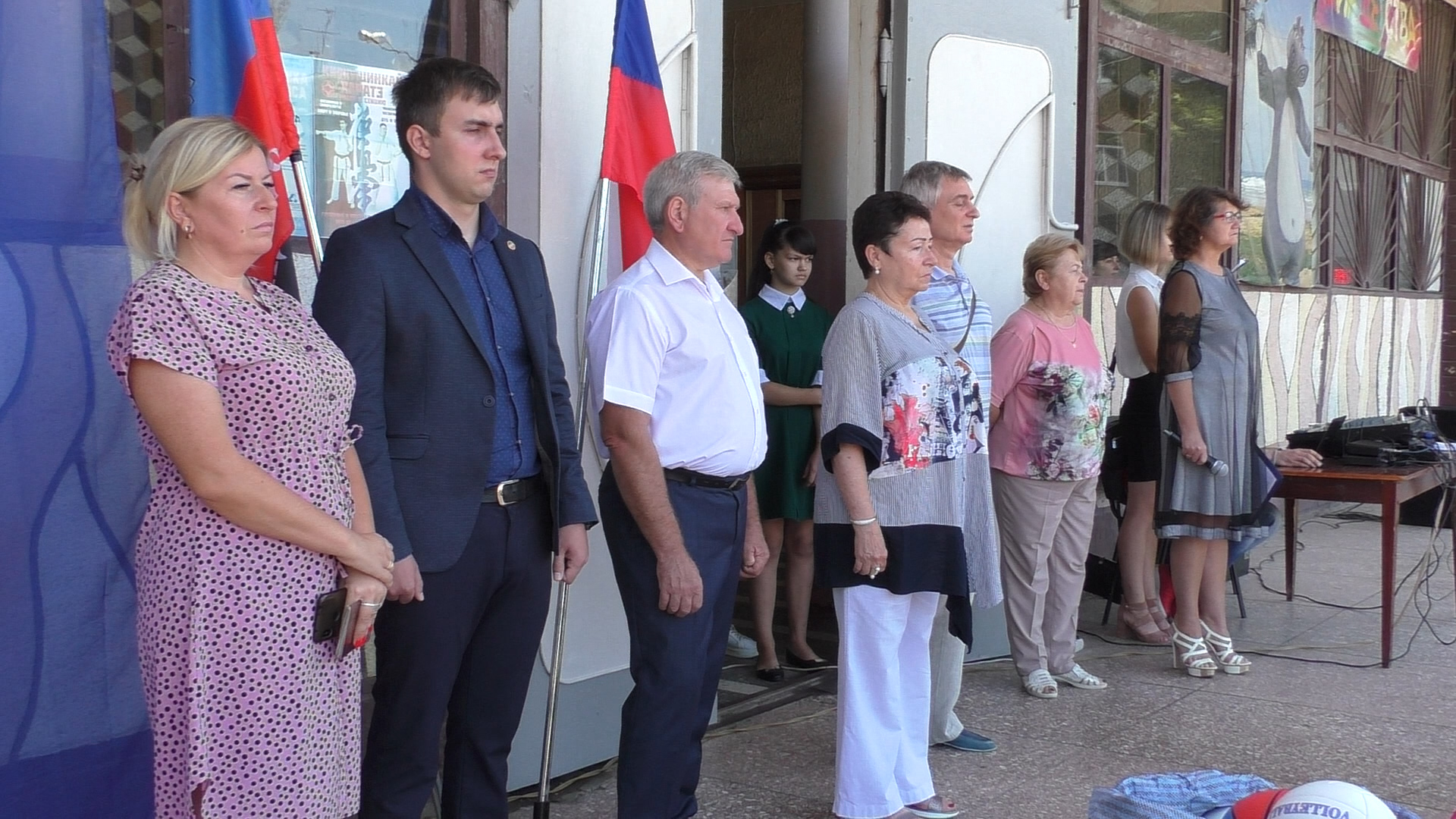 📹Представители России привезли подарки школьникам Нового Света