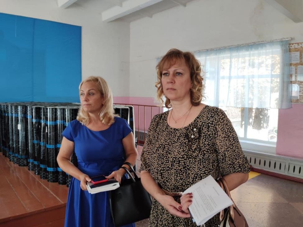 Лариса Толстыкина проинспектировала выполнение работ временного характера