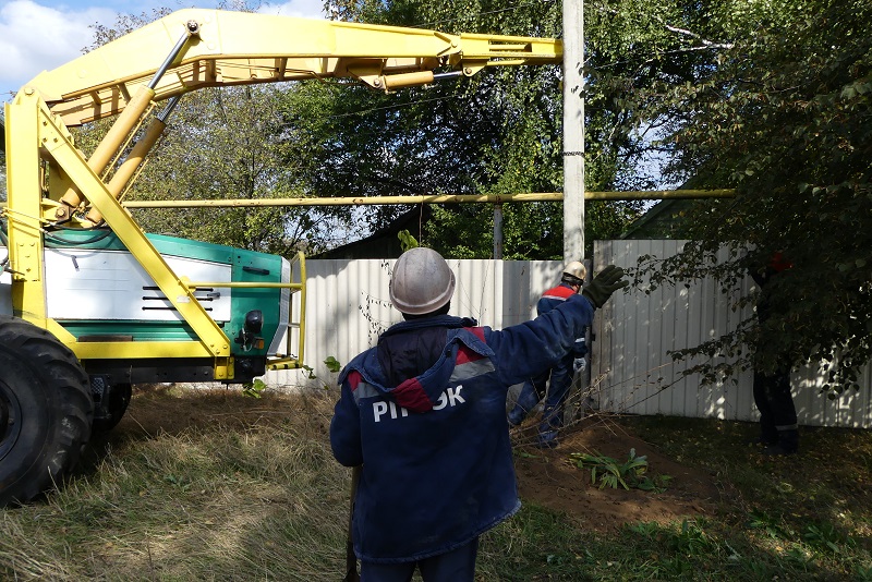 📸 В прифронтовых районах идёт реконструкция ЛЭП