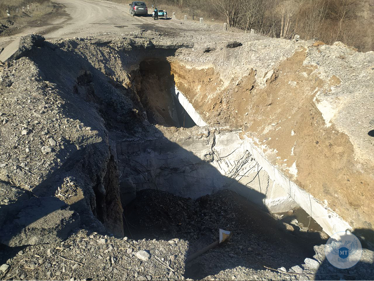 Ведется подготовка к восстановлению разрушенного моста в направлении Амвросиевки