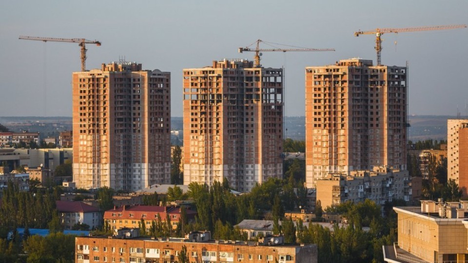 Завершение строительства жилых домов позволило бы получить более 3 тысяч квартир – Владимир Ярошевский