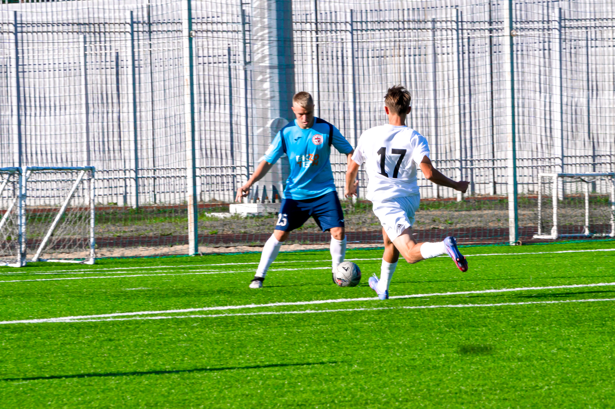📸 Победу в историческом матче с командой «Знамя труда-2» одержала юниорская сборная ДНР