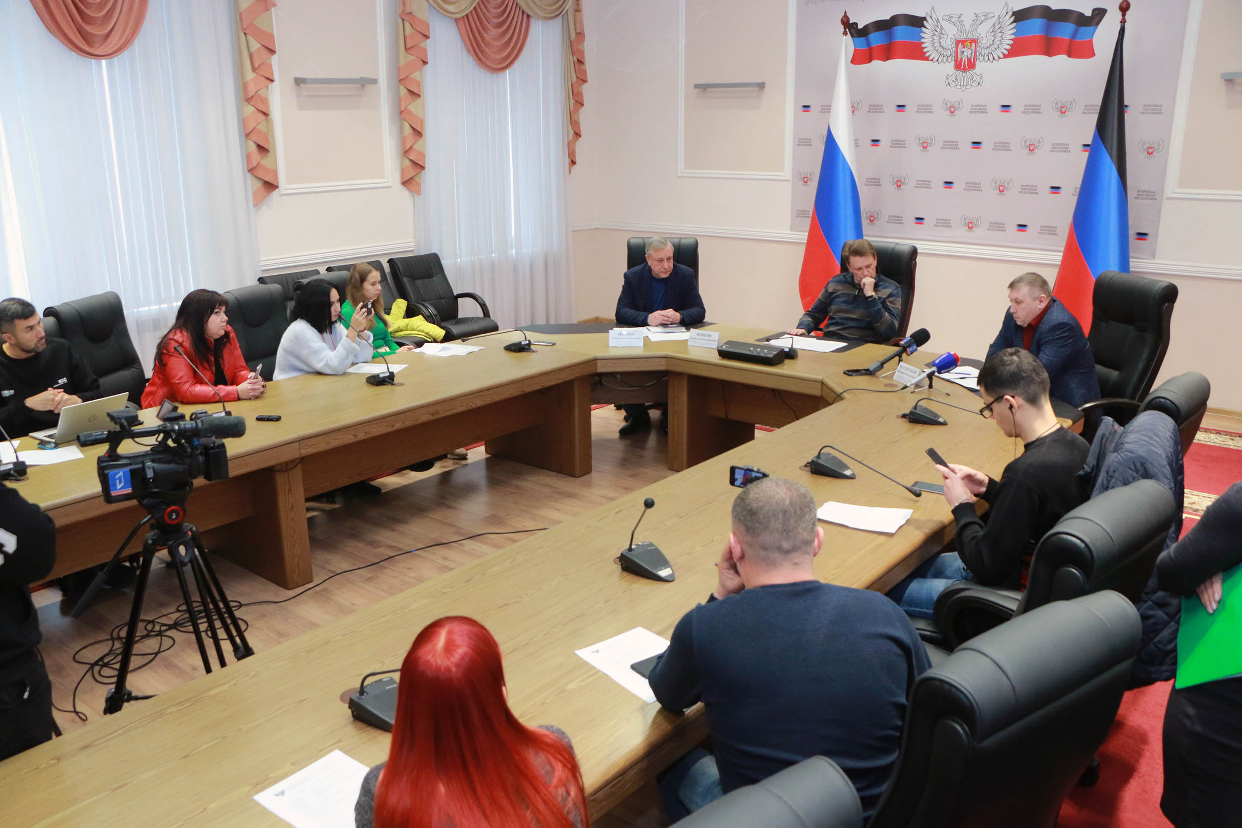 В Донецке состоялся брифинг на тему старта отопительного сезона