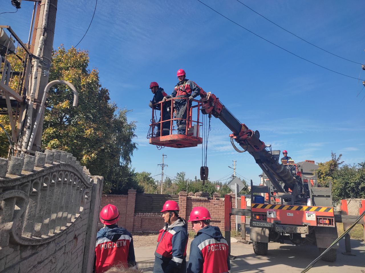 📹 В Мариуполе восстанавливают энергоснабжение