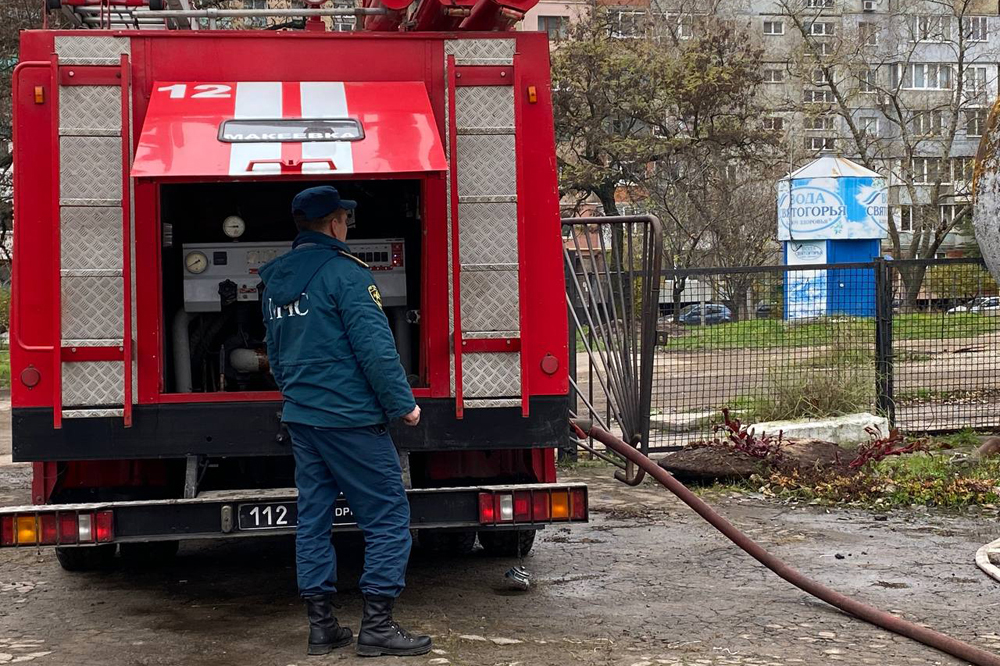 📸 📹 МЧС ДНР и РФ осуществляют регулярный подвоз технической и питьевой воды
