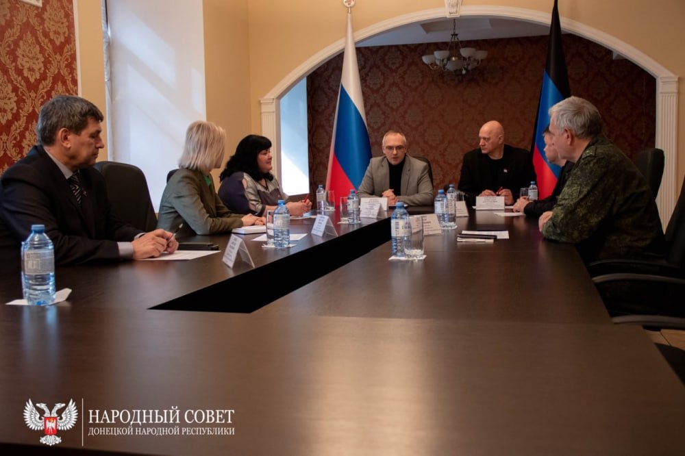 В Народном Совете обсудил законодательное закрепление дополнительных мер социальной поддержки медработников