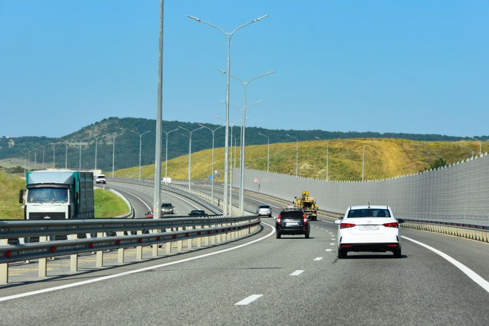 Следующих в Крым туристов информируют о маршруте движения через новые территории