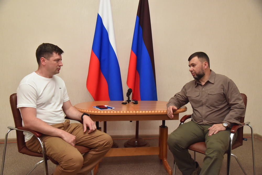 Денис Пушилин встретился с вице-губернатором Липецкой области Романом Петрухиным