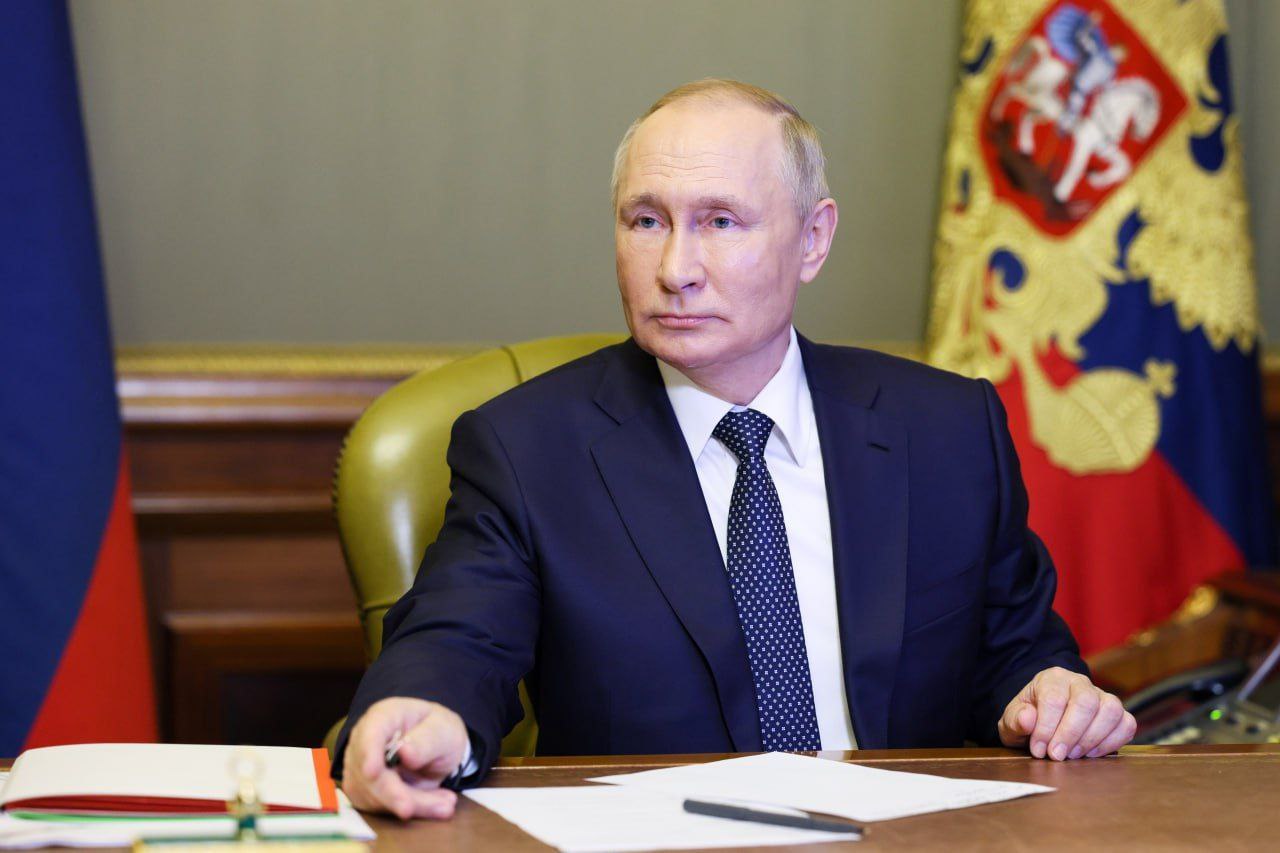 Денис Пушилин поздравил Владимира Путина с днём рождения