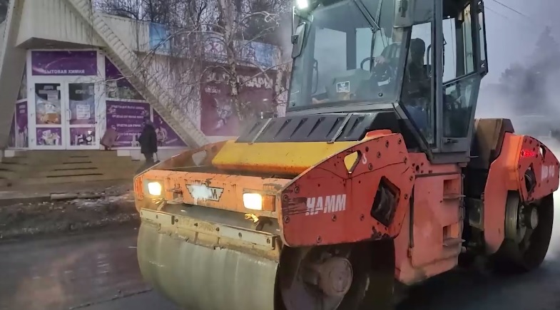 Глава ДНР проинспектировал ремонт автодорог