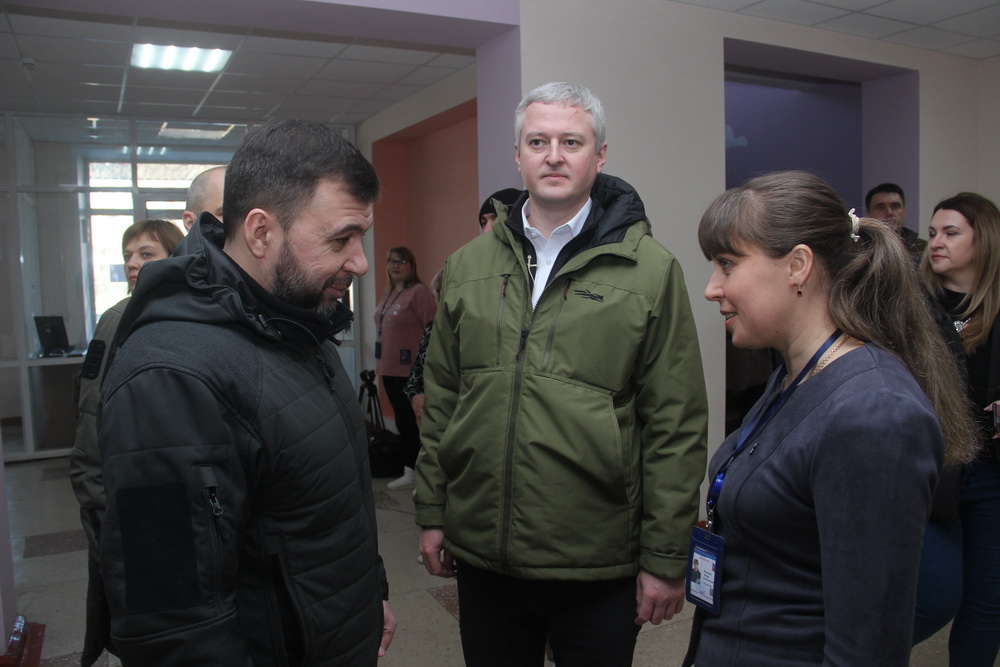 Глава ДНР встретился с губернатором Камчатского края