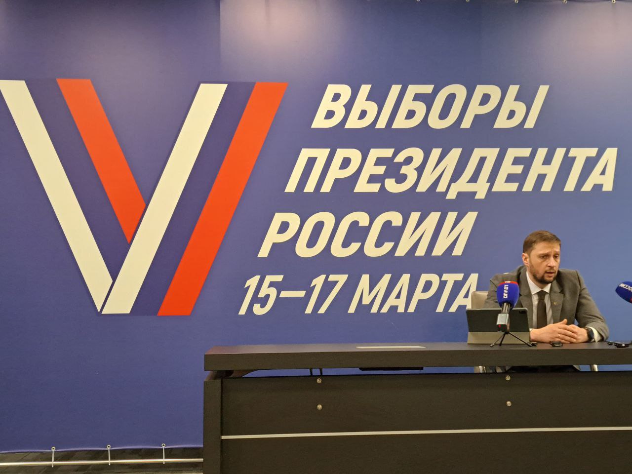 Накануне выборов возможен рост вражеских фейков — Владимир Высоцкий