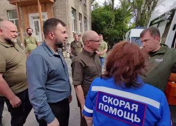 Пушилин и Кириенко проверили выполнение поручения президента по дооборудованию машин скорой помощи