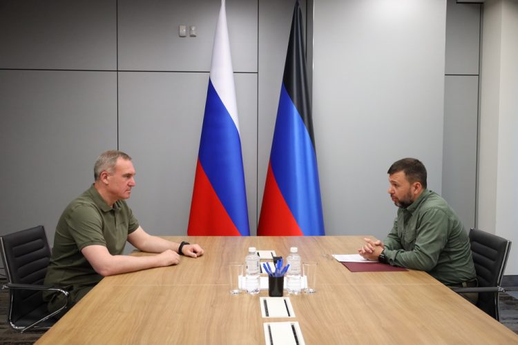 Глава ДНР и врио губернатора ХМАО обсудили планы восстановления Макеевки
