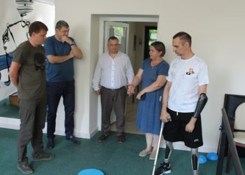 Руководитель АГ ДНР посетил Горловский центр протезирования и медицинской адаптации