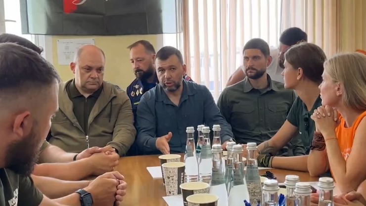 Глава ДНР посетил Курскую область