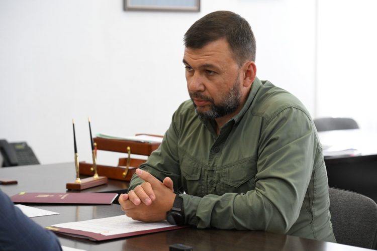 Глава ДНР дал поручение провести экспертизу подаваемой населению воды