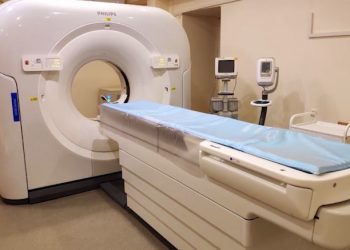 В больнице имени Калинина введен в эксплуатацию новый томограф