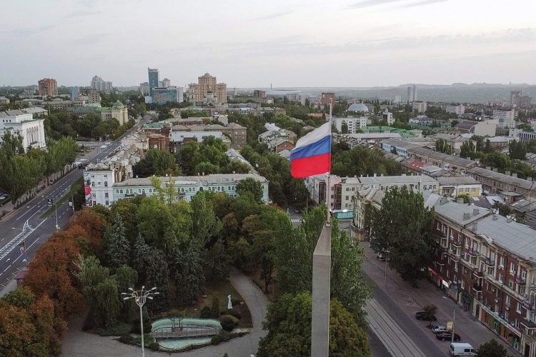 Продолжается социальное и экономическое развитие региона