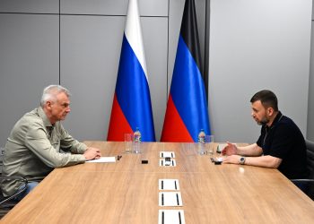 Денис Пушилин обсудил с Сергеем Носовым планы по восстановлению Ждановки