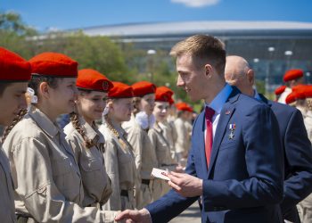 Владислав Головин встретился с юнармейцами Донбасса в Дни Республик ДНР и ЛНР