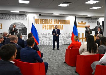 Денис Пушилин поблагодарил депутатов республиканского парламента за вклад в становление и развитие региона