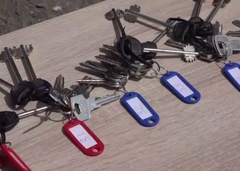 Семьям из Авдеевки вручили ключи от квартир