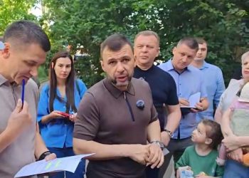 Денис Пушилин встретился с жителями Киевского района Донецка