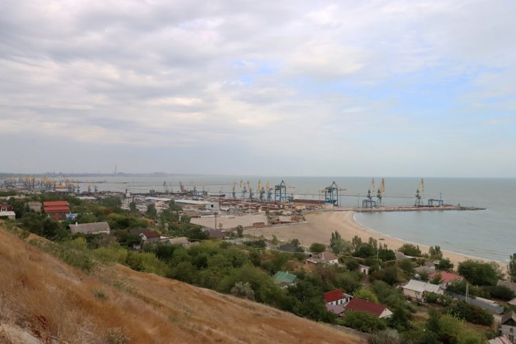 Запланирована масштабная реконструкция морского порта Мариуполя