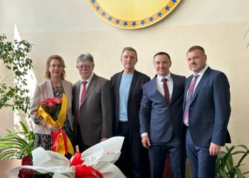 Представителям Росгосцирка вручены награды ДНР