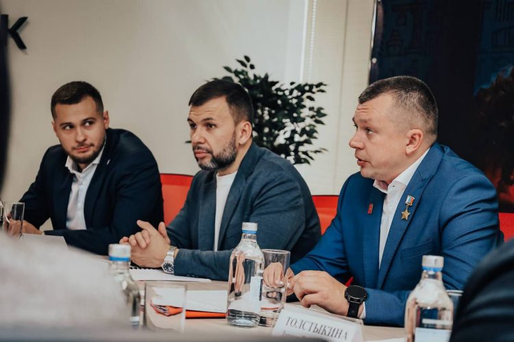 В ДНР создадут еще больше условий для развития молодежи